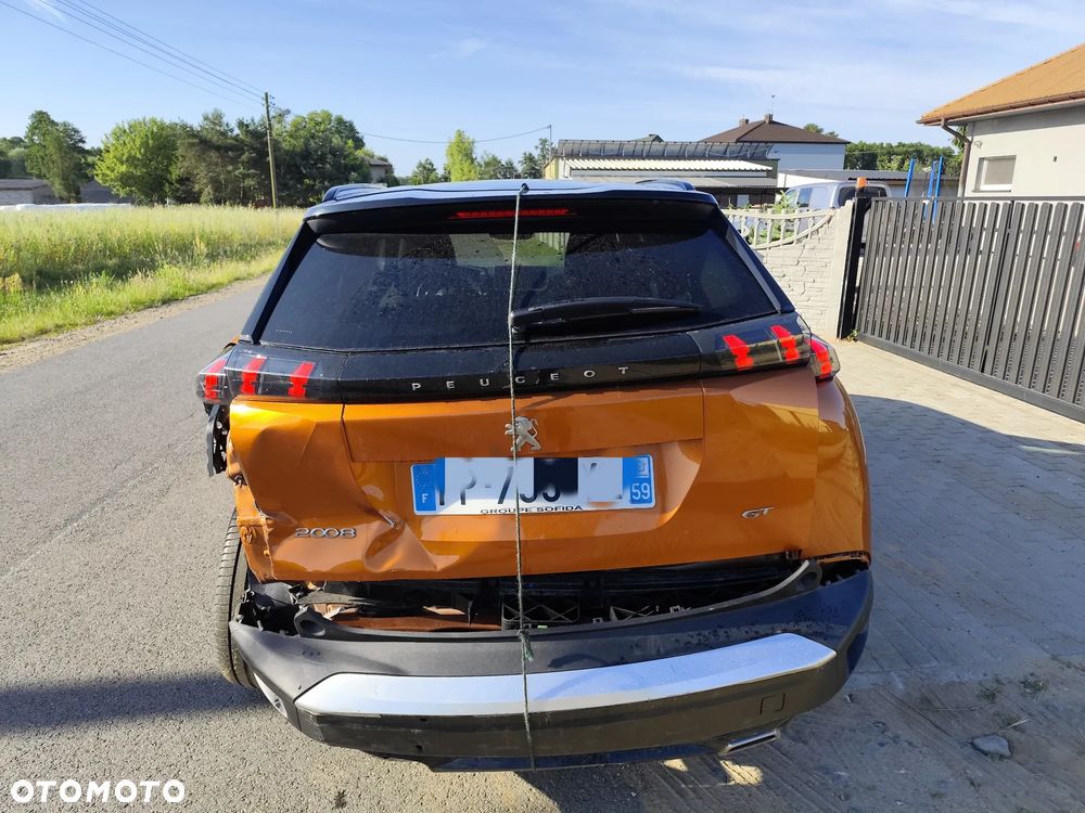 Peugeot 2008 PureTech 155 EAT8 GT Pack - 13