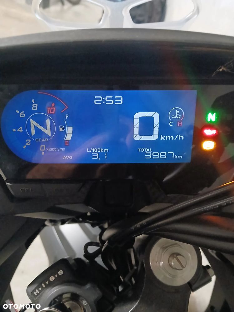 Honda CB - 2