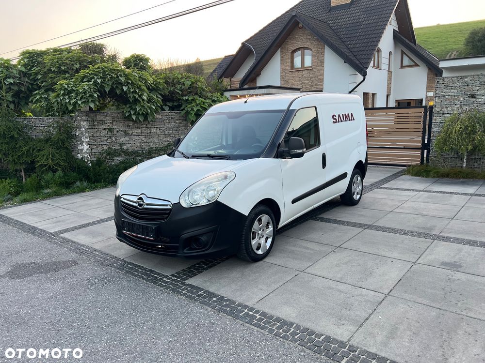 Opel COMBO - 1