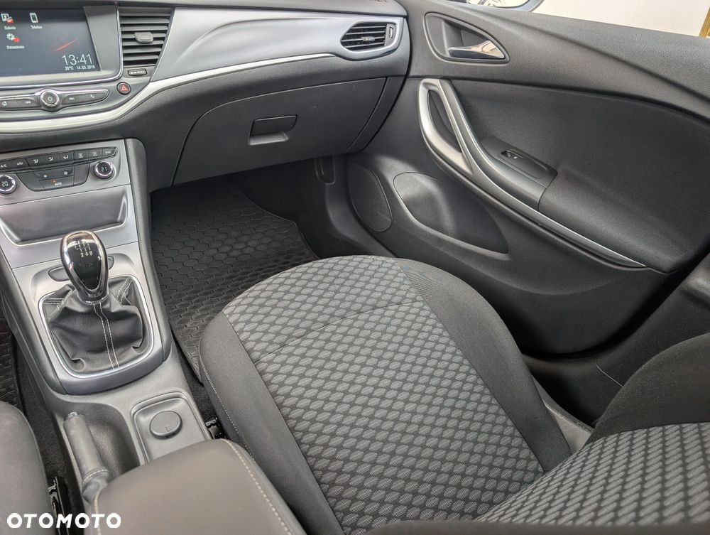 Opel Astra 1.4 T Dynamic - 29