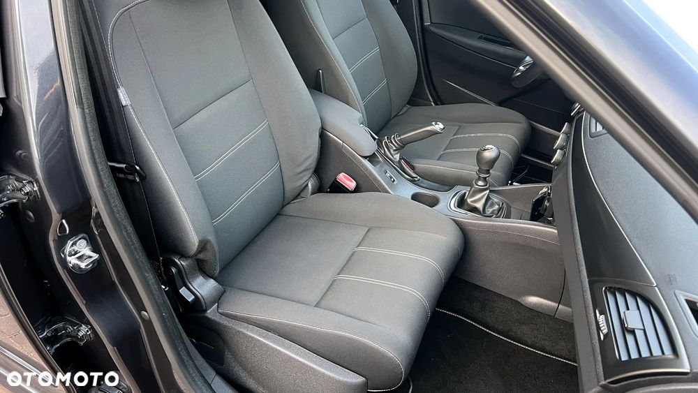 Renault Megane ENERGY dCi 110 Start & Stop Paris Business - 25