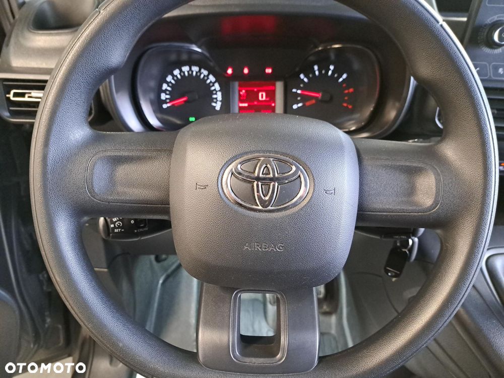 Toyota PROACE CITY - 27