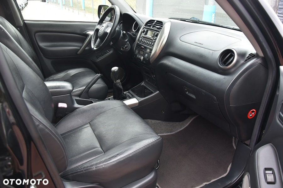 Toyota RAV4 4x4 Executive - 13