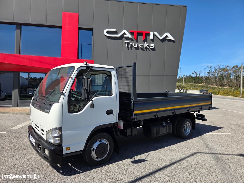 Isuzu Npr85 tribasculante 3500kgs - 3