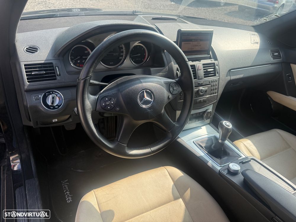 Mercedes-Benz C 220 Station CDI DPF BlueEFFICIENCY Avantgarde - 9