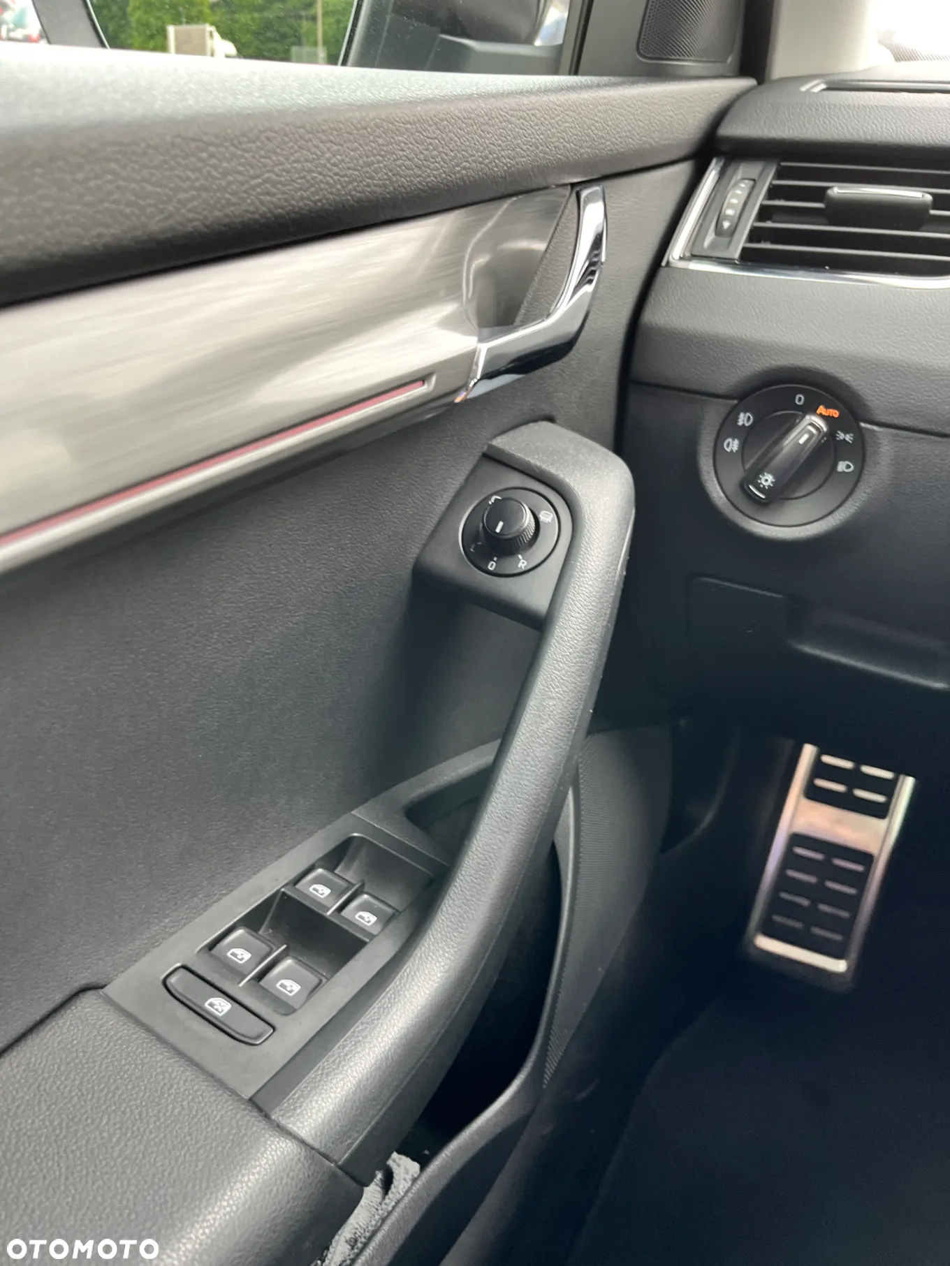 Skoda Octavia 2.0 TDI DSG Style - 21