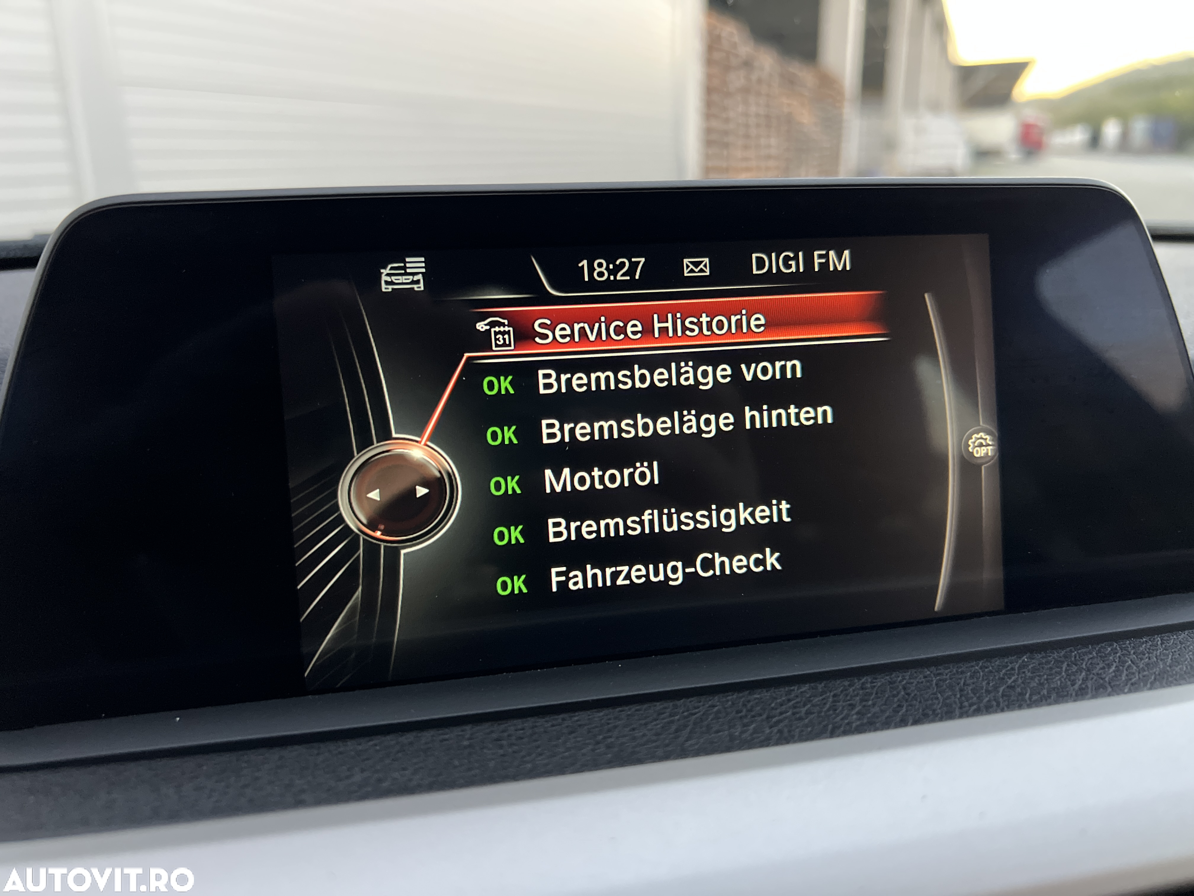 BMW Seria 3 318d Touring Advantage - 16