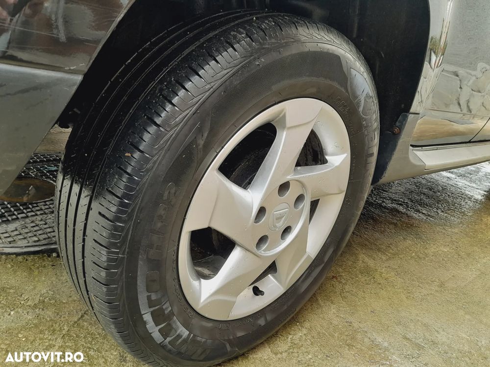 Dacia Duster 1.5 dCi 4x4 Prestige - 35