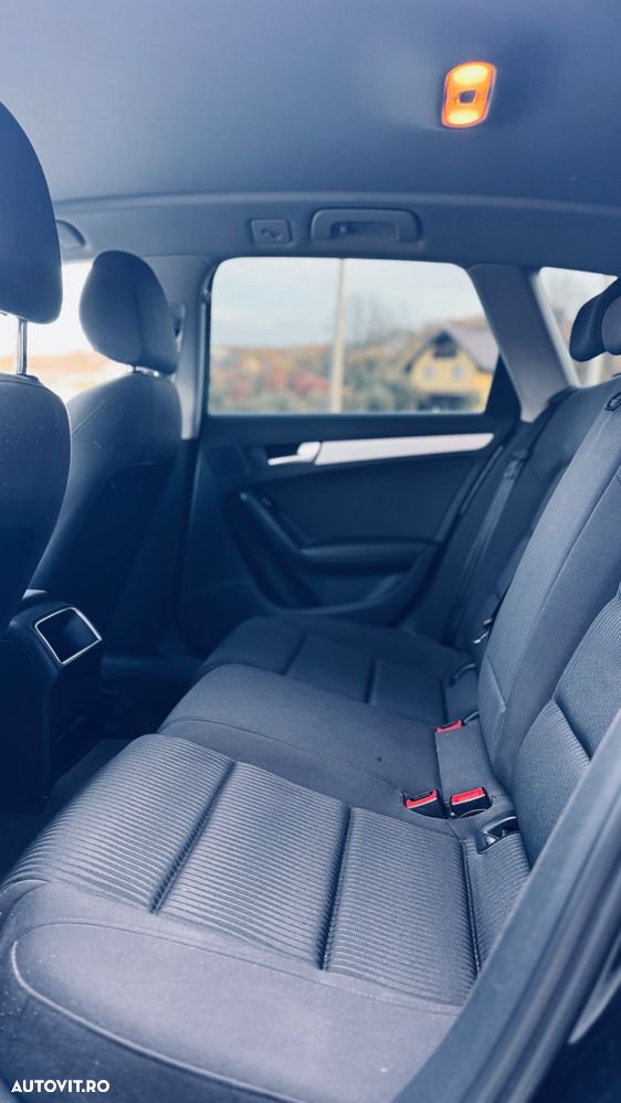 Audi A4 Avant 2.0 TDI S tronic Sport - 9