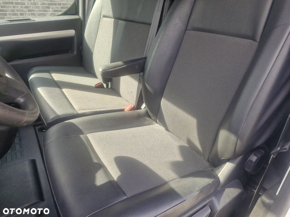 Opel vivaro - 11