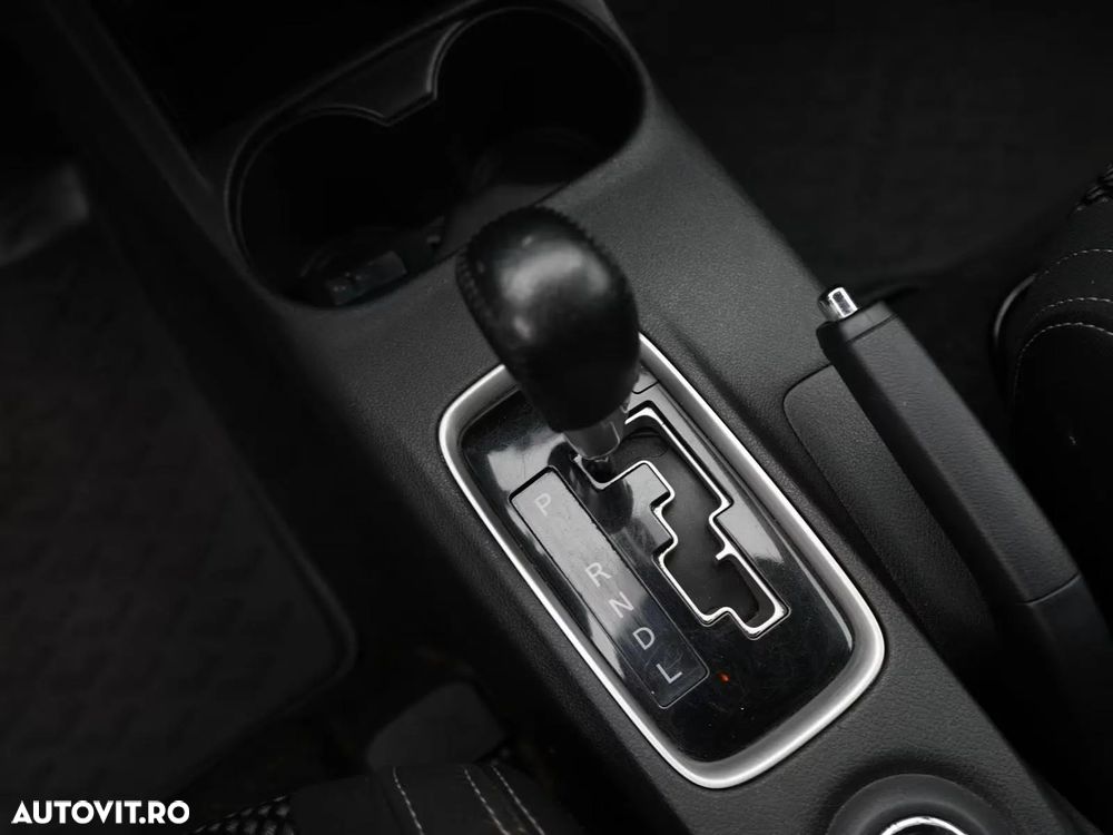 Mitsubishi Outlander 2.2 DI-D 4WD Instyle - 10