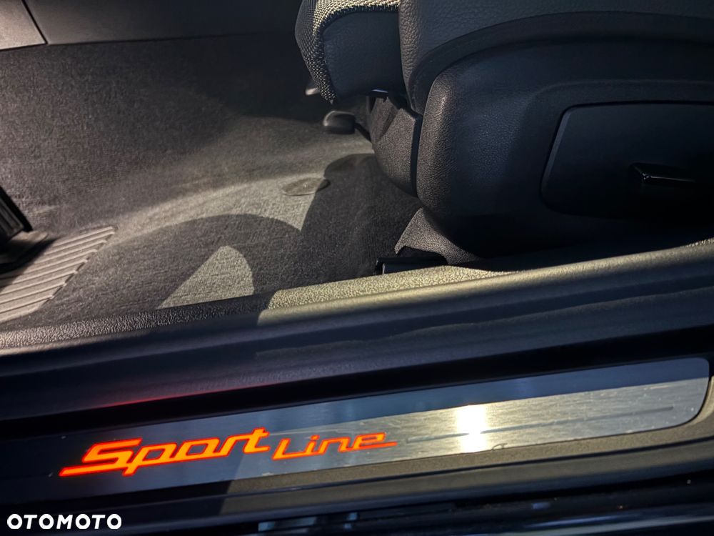 BMW Seria 5 520d xDrive Luxury Line sport - 37