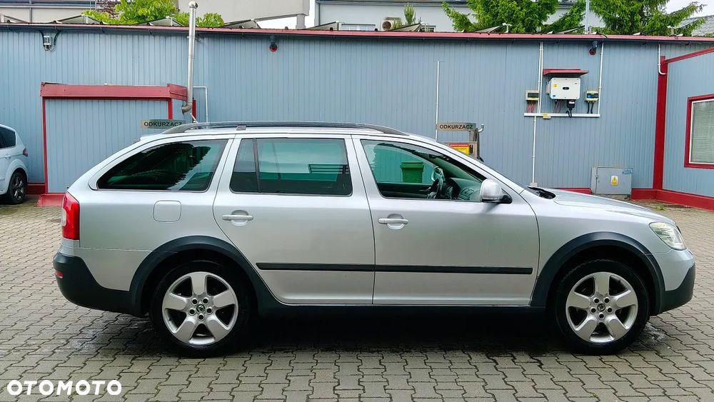 Skoda Octavia 2.0 TDI DPF 4x4 Elegance - 5