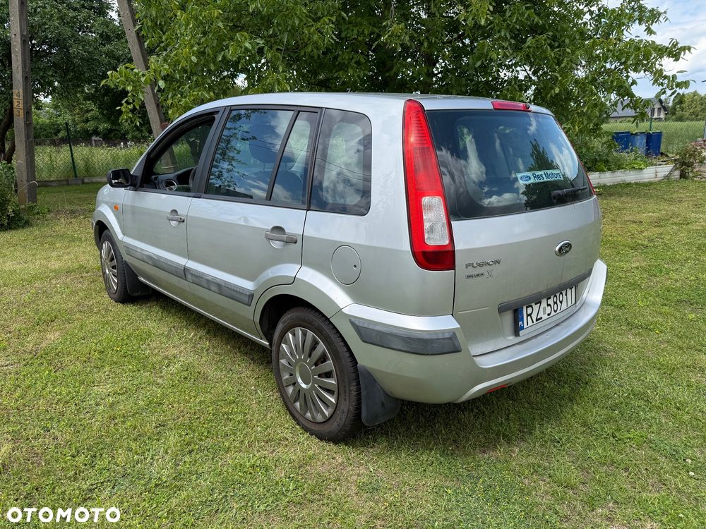 Ford Fusion 1.4 TDCI Silver X - 4