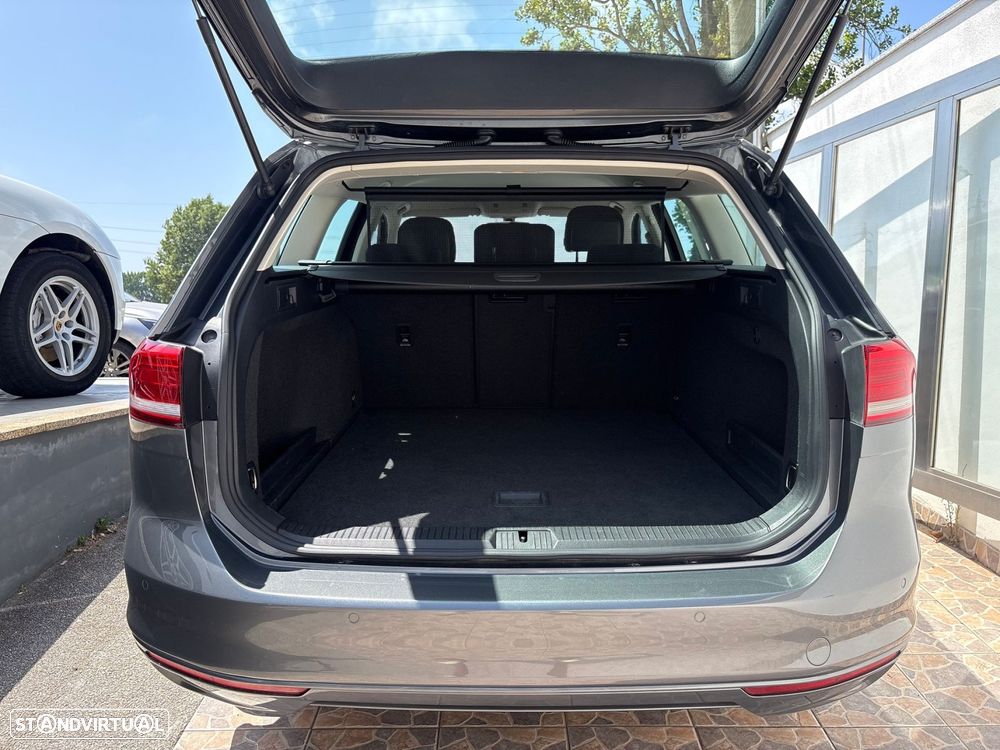 VW Passat Variant 2.0 TDI Confortline - 4