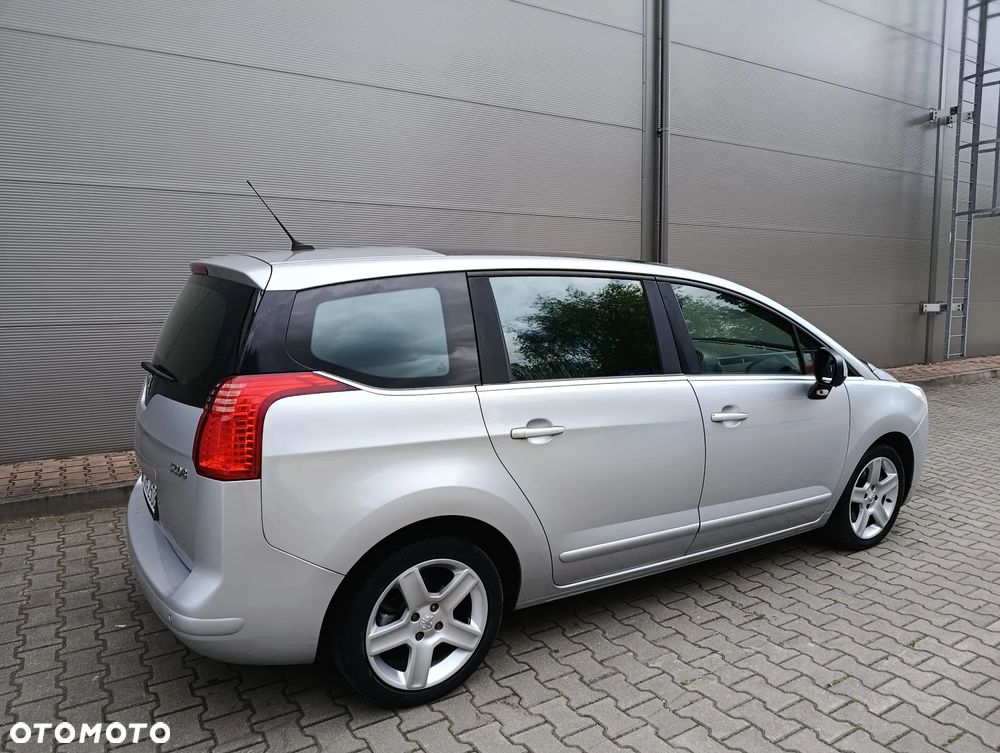 Peugeot 5008 1.6 THP Active - 12