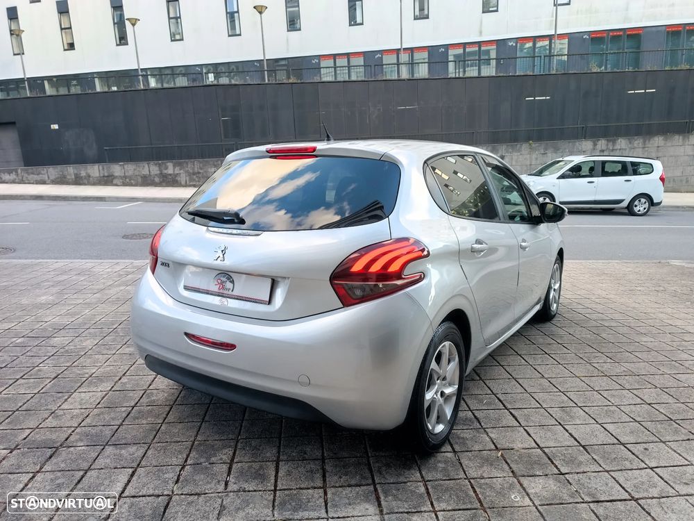 Peugeot 208 1.4 HDi Active - 6