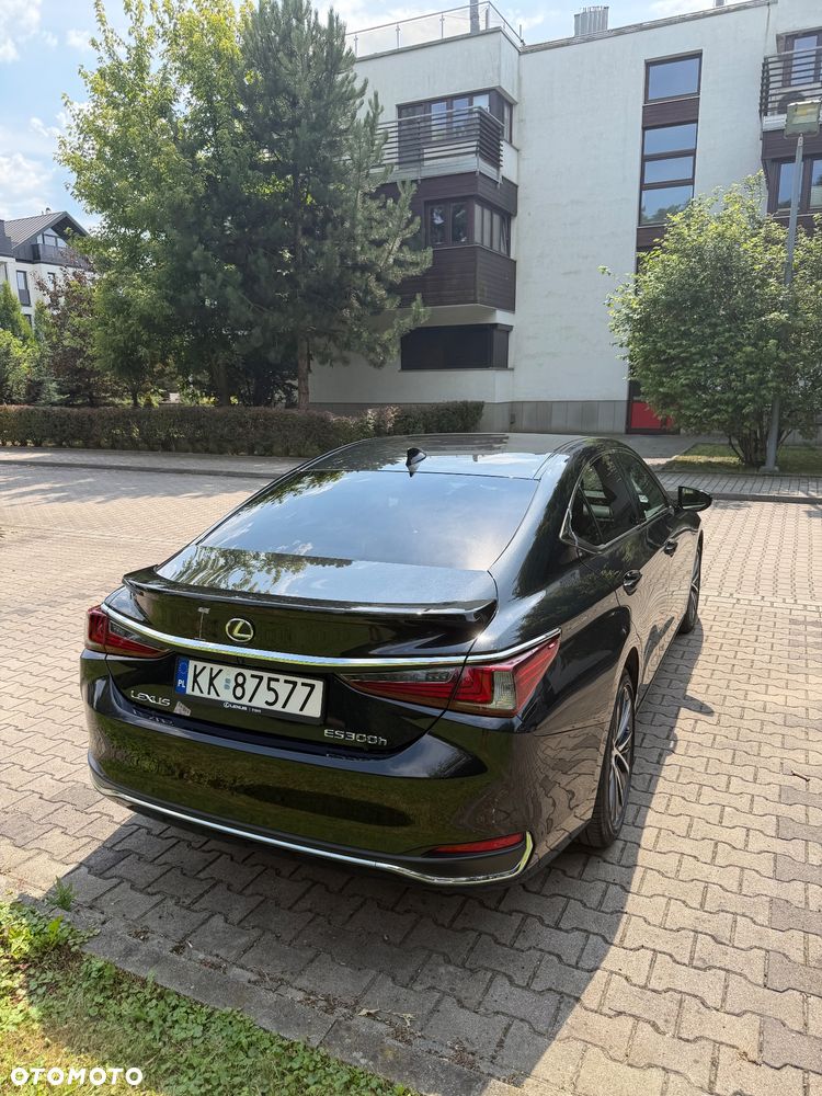 Lexus ES 300h Business Edition - 5