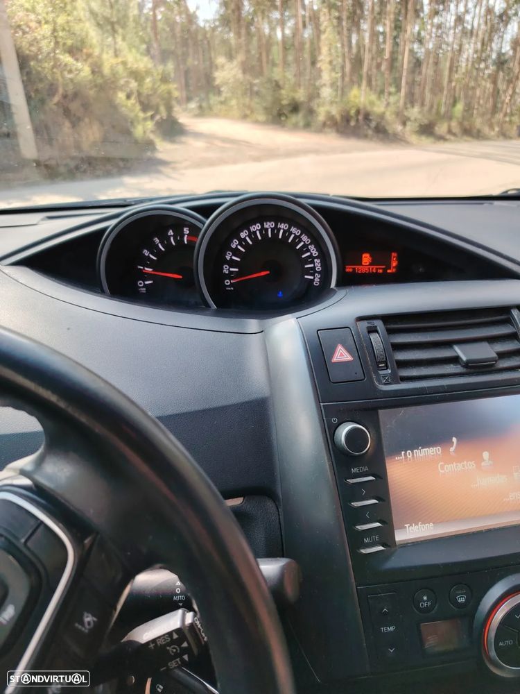 Toyota Verso - 3