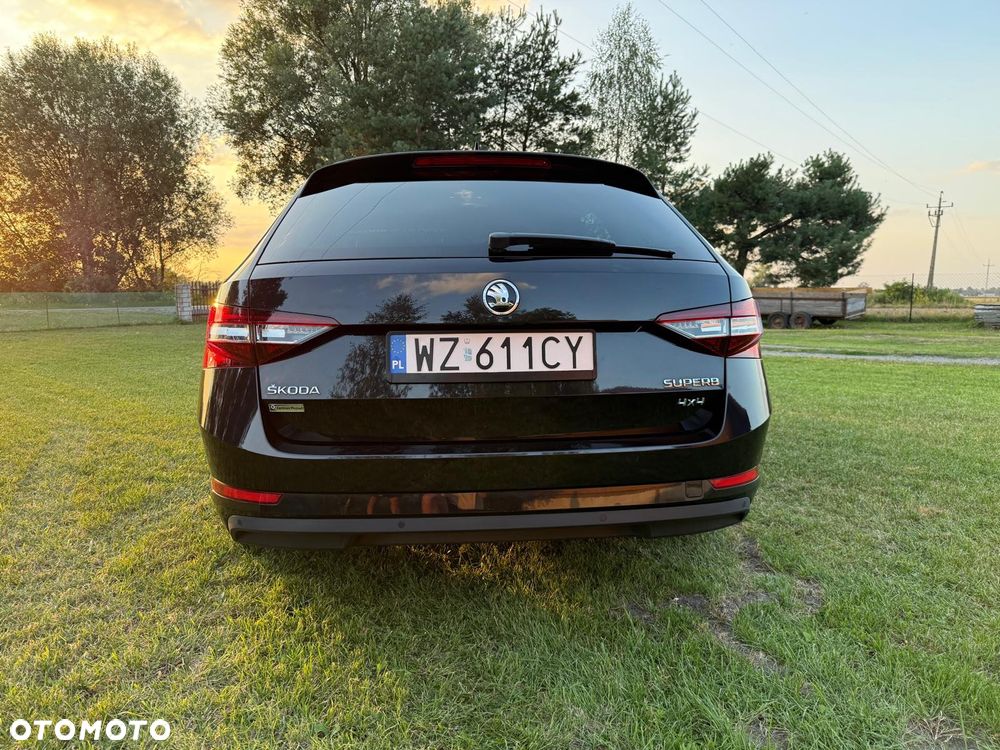 Skoda Superb 2.0 TDI L&K DSG - 6