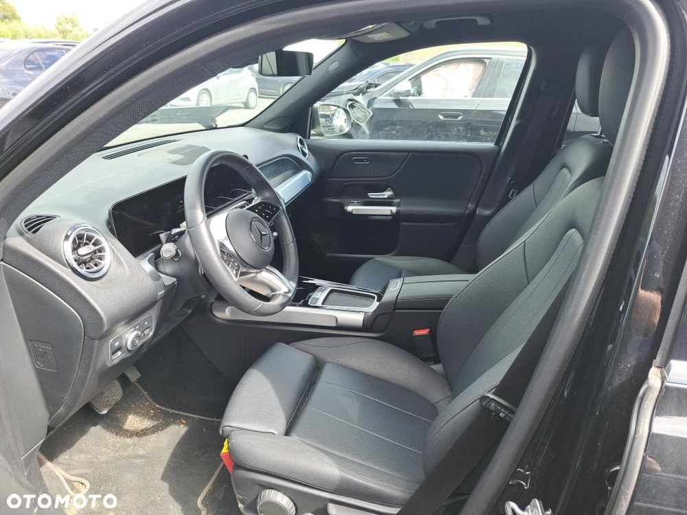 Mercedes-Benz EQB - 4