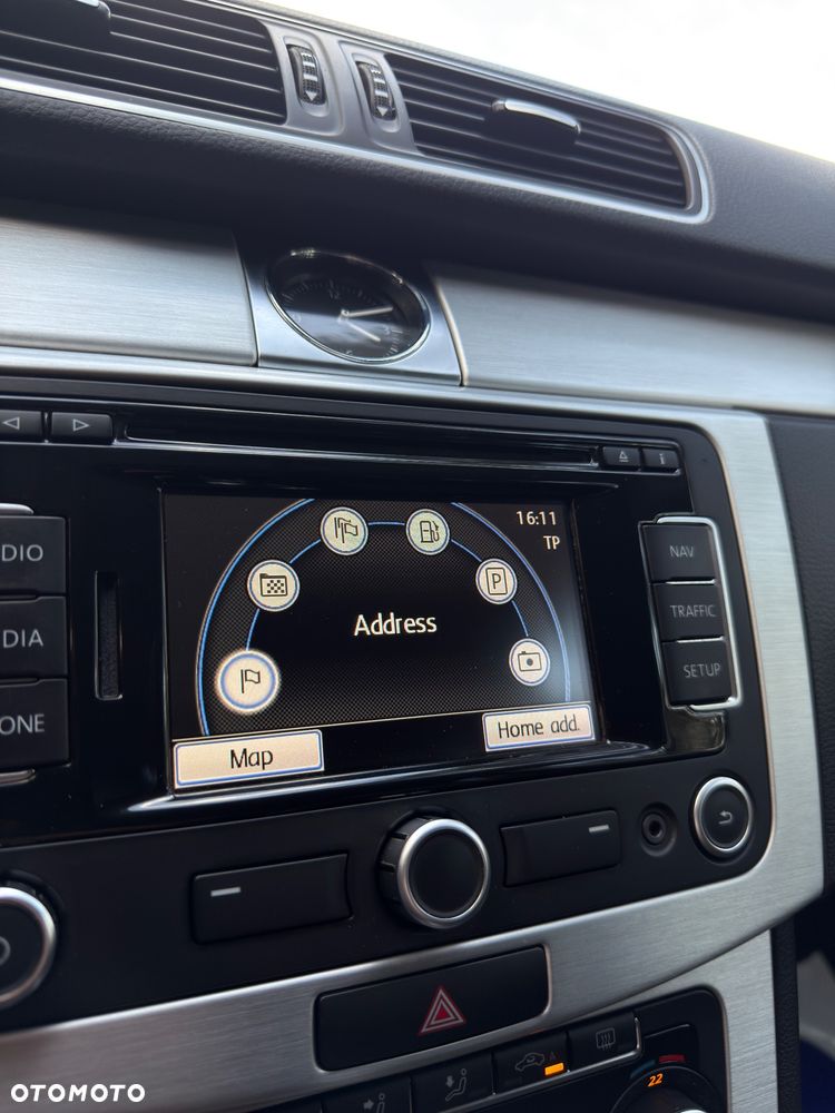 Volkswagen Passat - 14