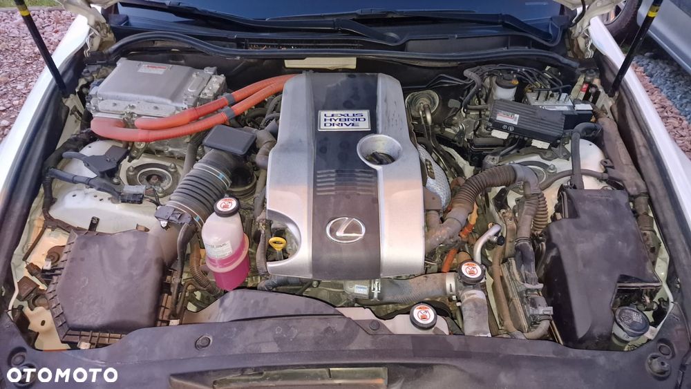 Lexus IS 300h Elegance EU6 - 11