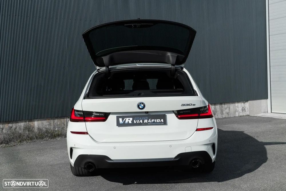 BMW 330 e Pack M Auto - 38