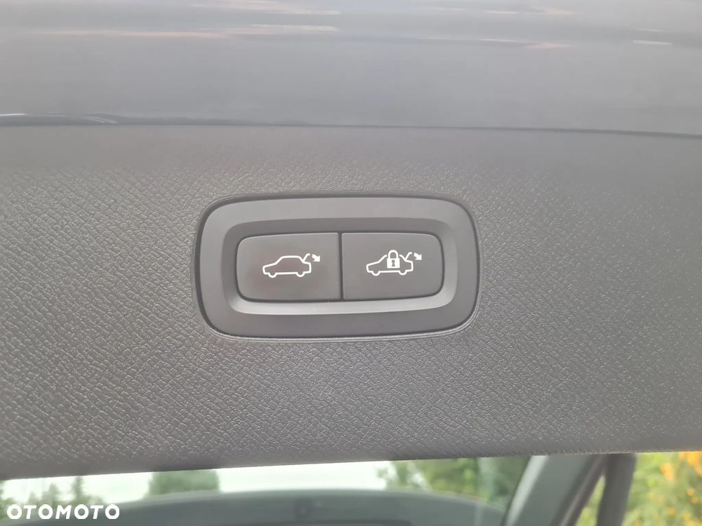 Volvo XC 90 T6 AWD Inscription 7os - 31