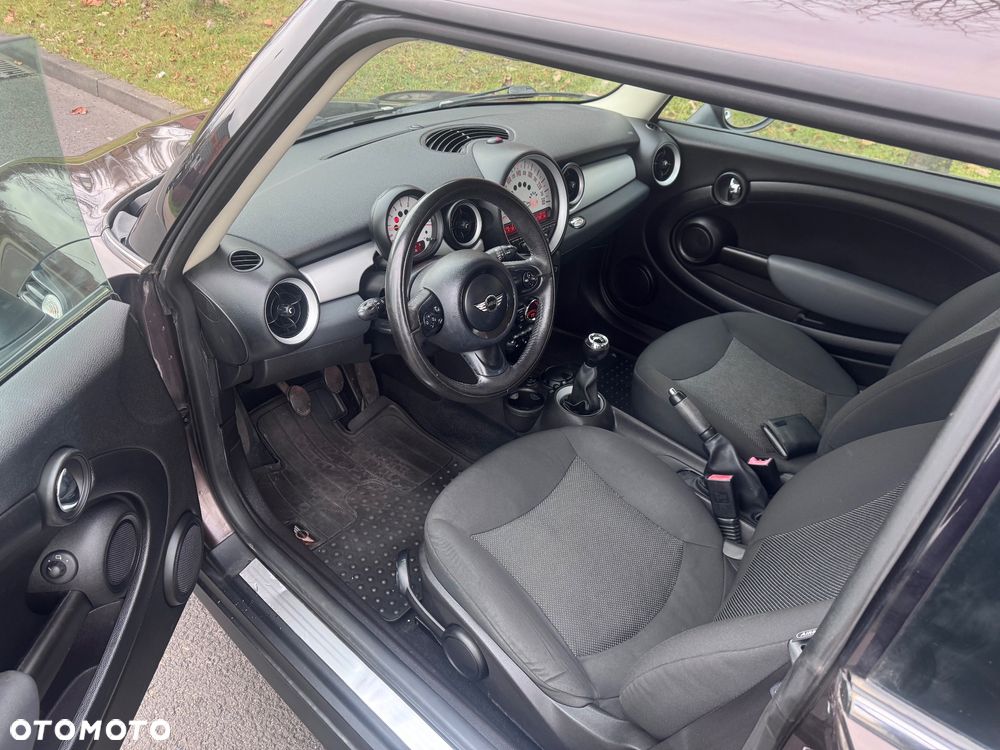 MINI ONE Baker Street - 9