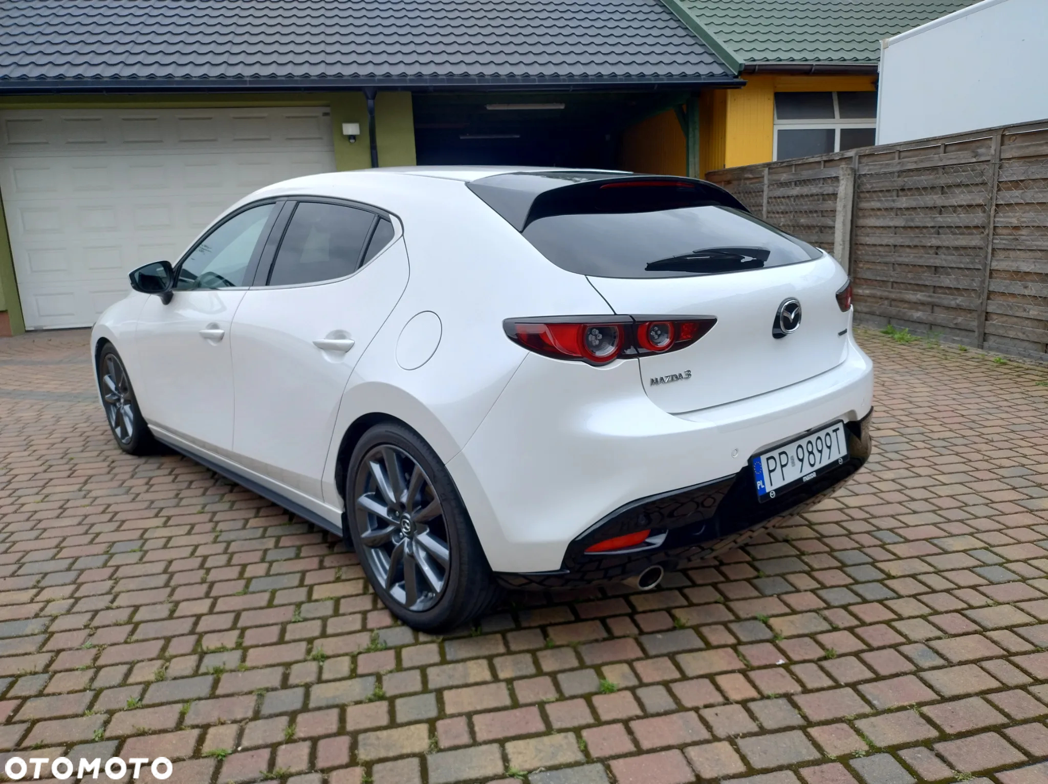 Mazda 3 e-SKYACTIV-G 122 M HYBRID PRIME-LINE - 4