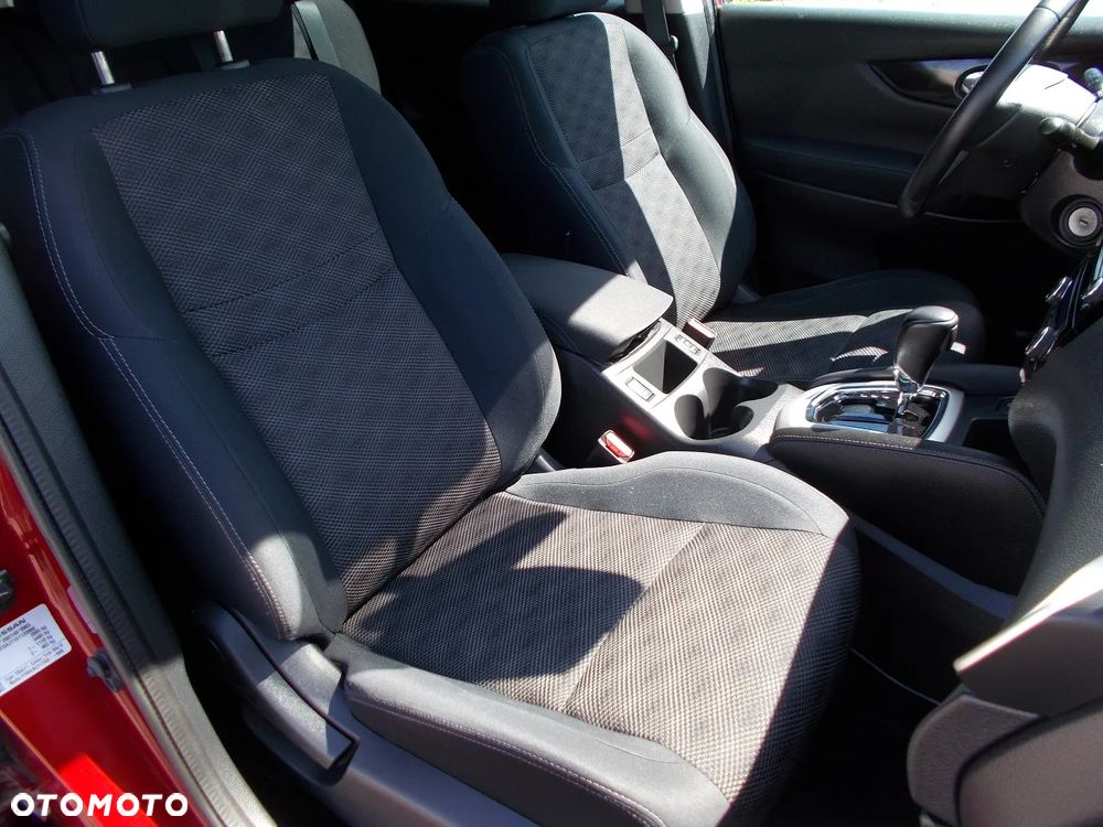 Nissan Qashqai 1.6 DCi Xtronic ACENTA - 14