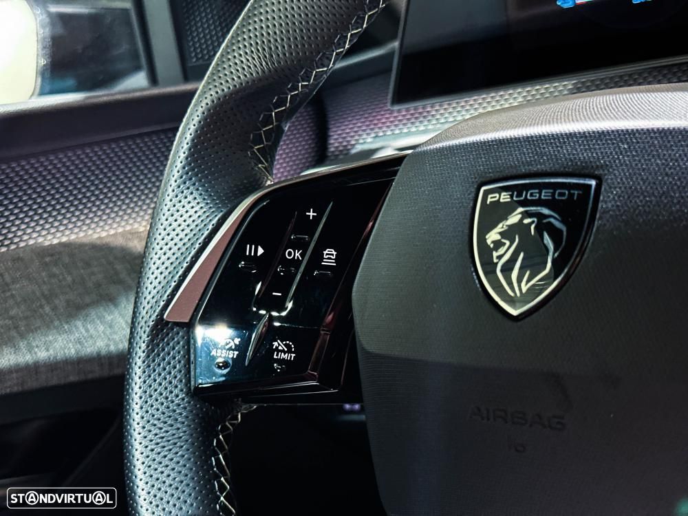 Peugeot E-3008 73 kWh GT - 43