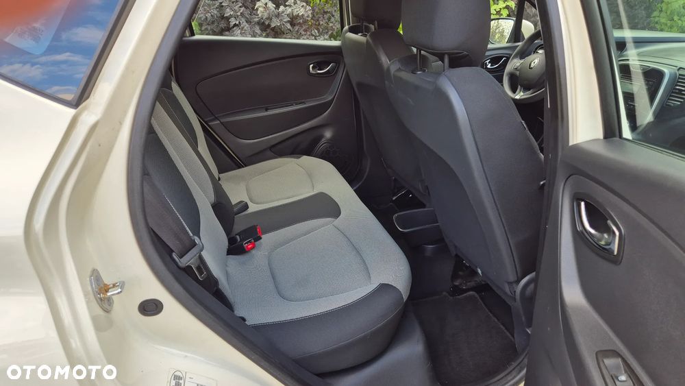 Renault Captur (ENERGY) TCe 90 BOSE EDITION - 8
