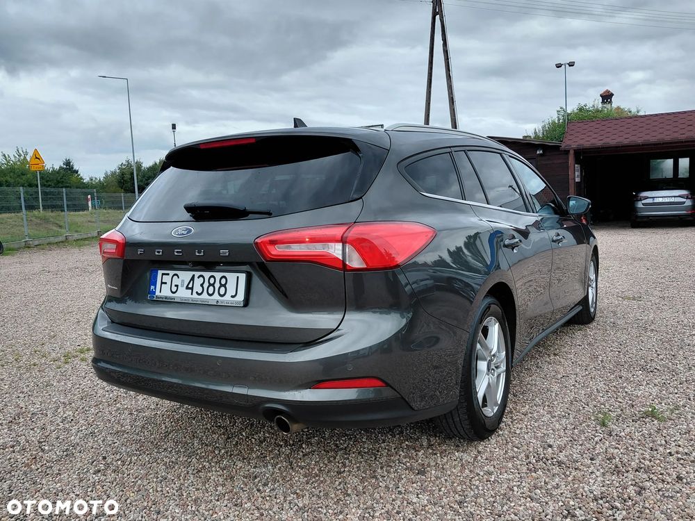 Ford Focus 1.5 EcoBoost Titanium - 3