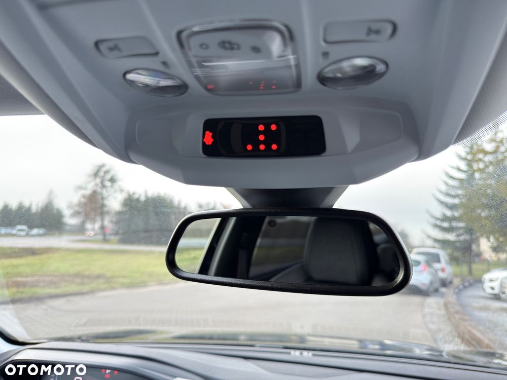 Peugeot 5008 2.0 BlueHDi GT Pack S&S EAT8 - 28