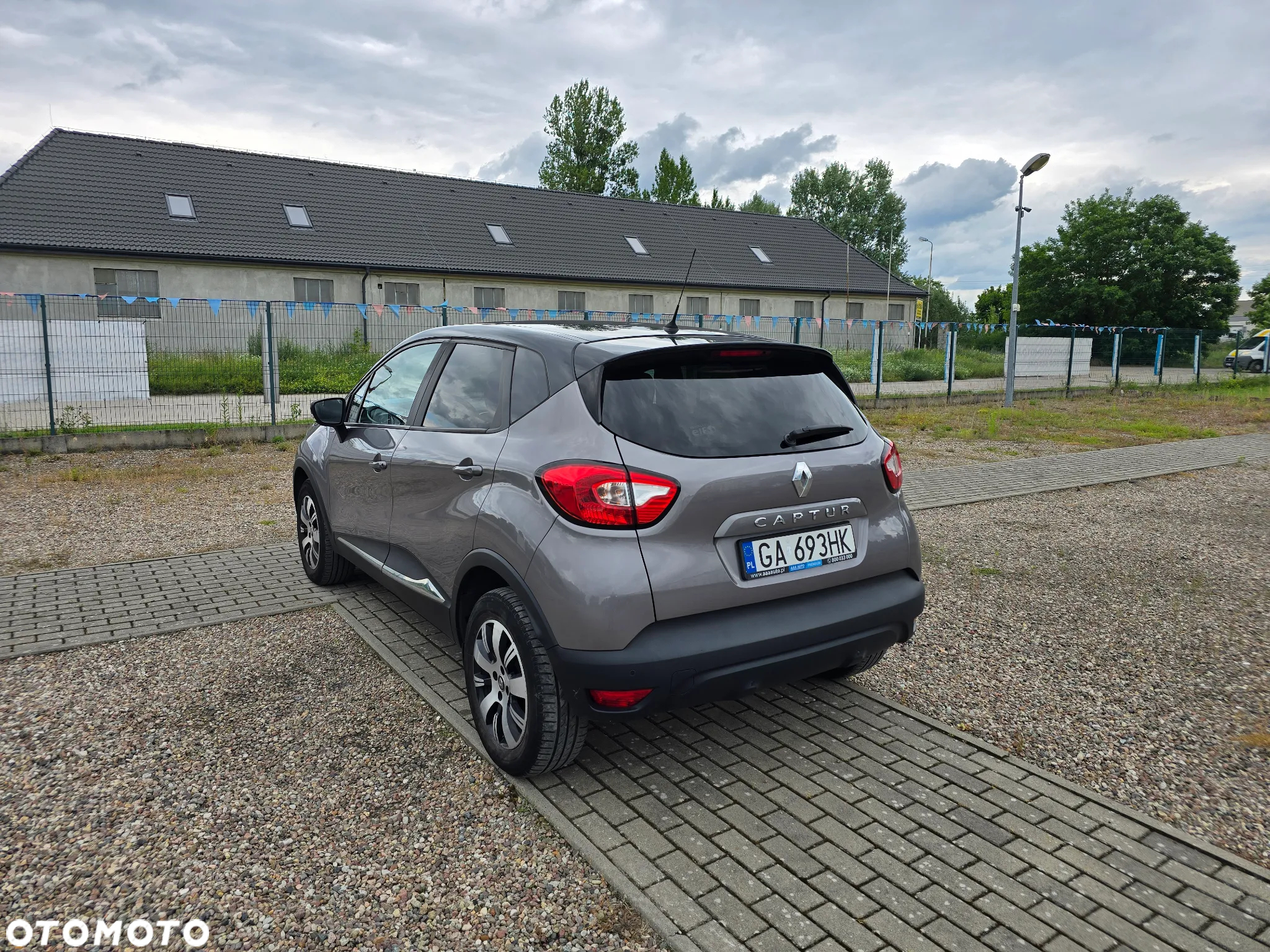 Renault Captur 1.2 Energy TCe Limited EDC - 8