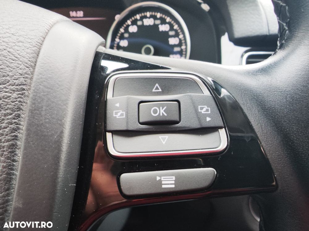 Volkswagen Touareg 3.0 V6 TDI BMT - 23