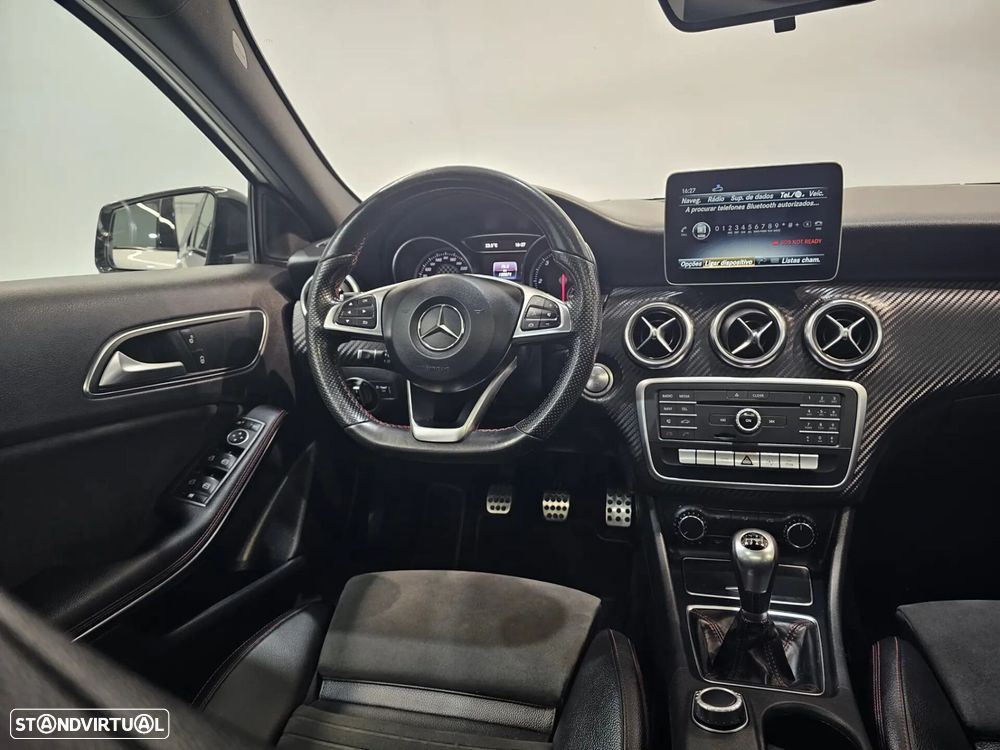 Mercedes-Benz A 180 d AMG Line - 15