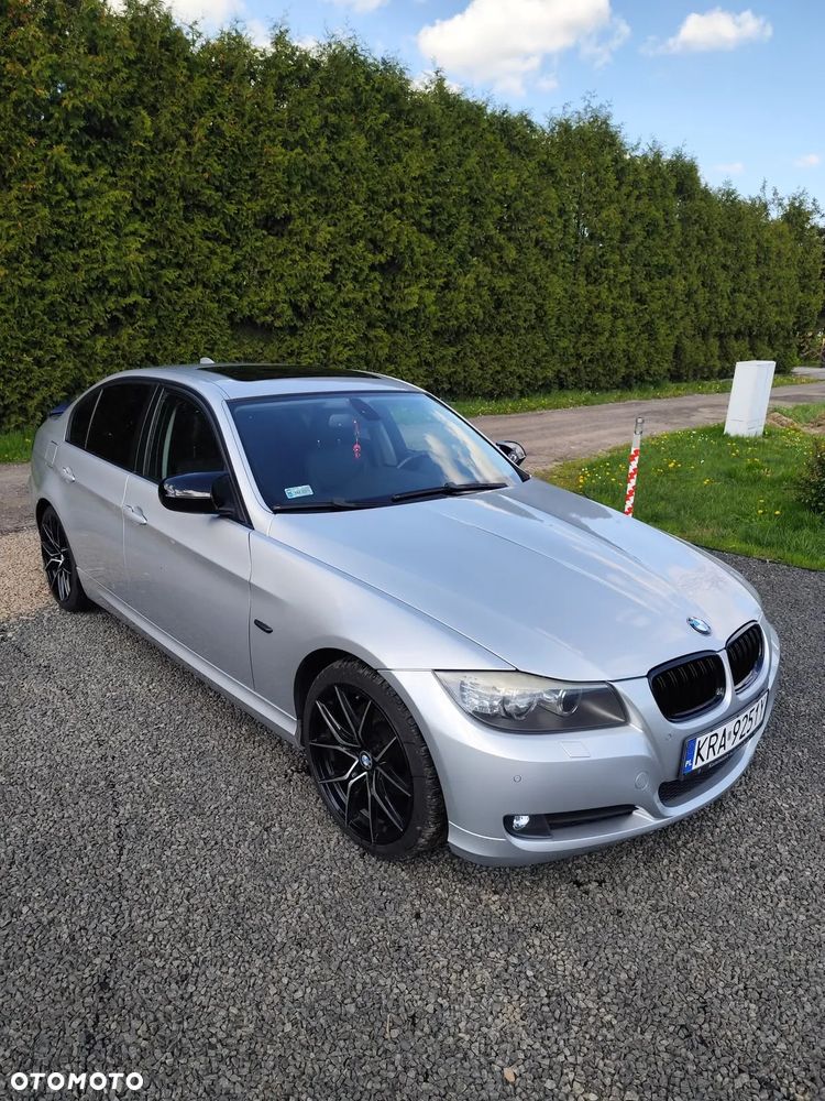 BMW Seria 3 318i - 3