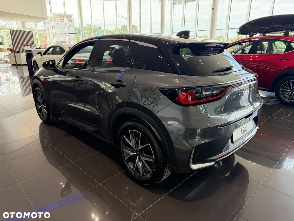 Lexus LBX 1.5 Hybrid Cool - 4
