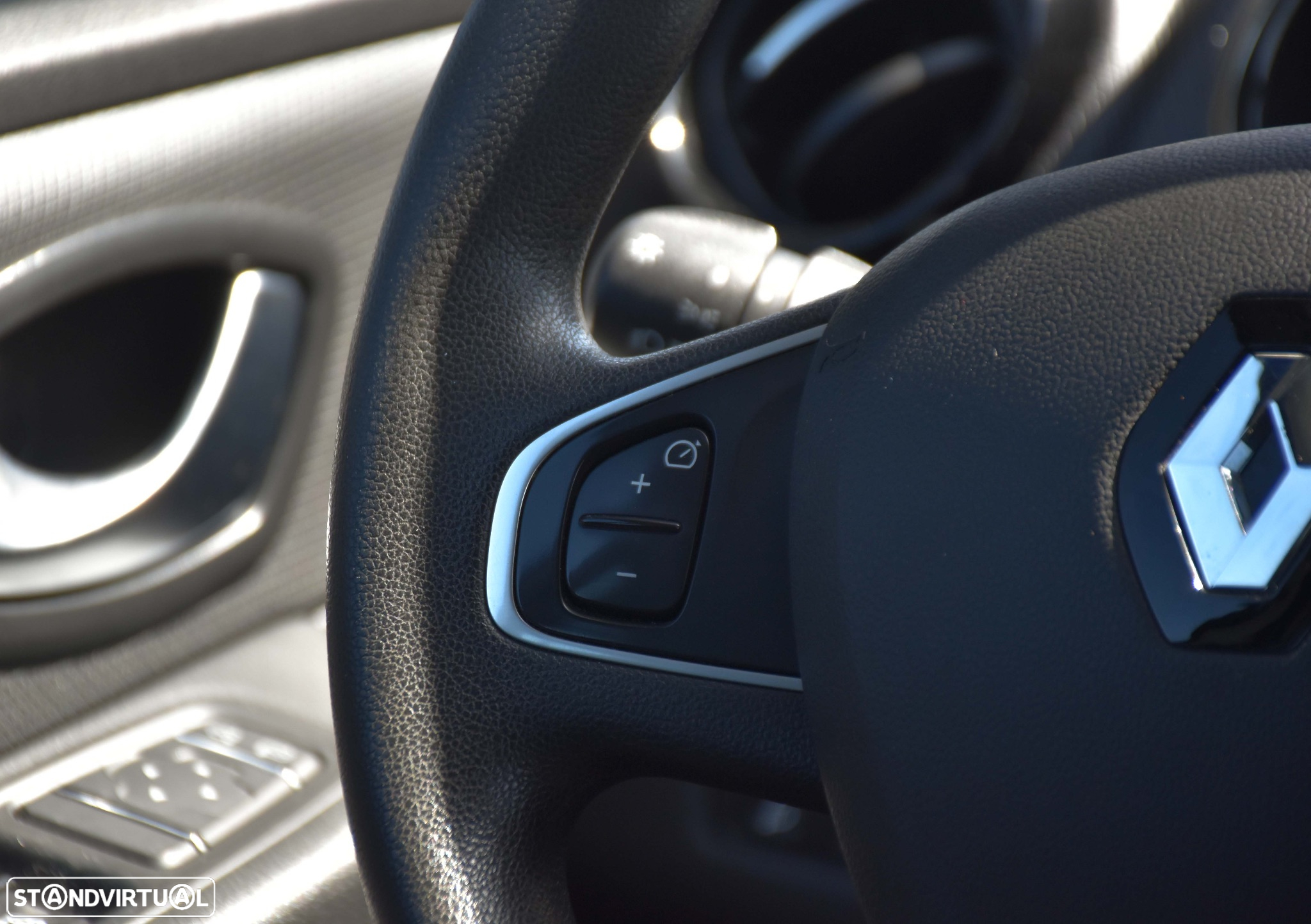 Renault Clio - 14