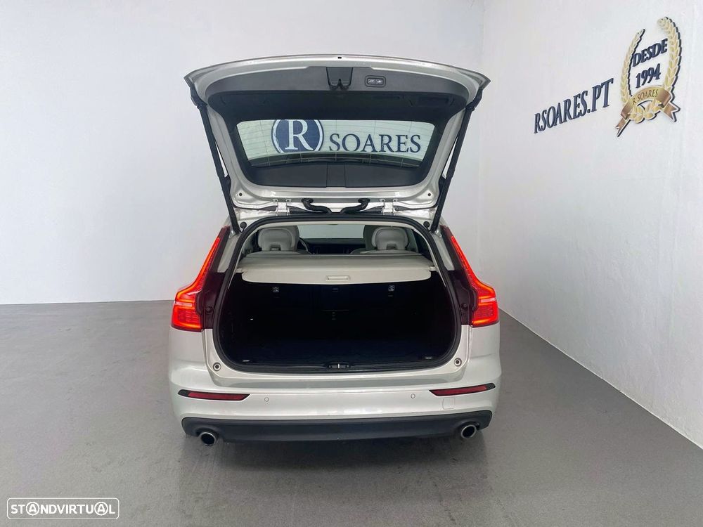 Volvo V60 2.0 B4 Momentum Geartronic - 6