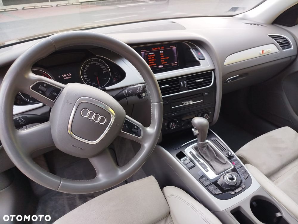 Audi A4 Avant 2.0 TDI DPF multitronic S line Sportpaket - 4