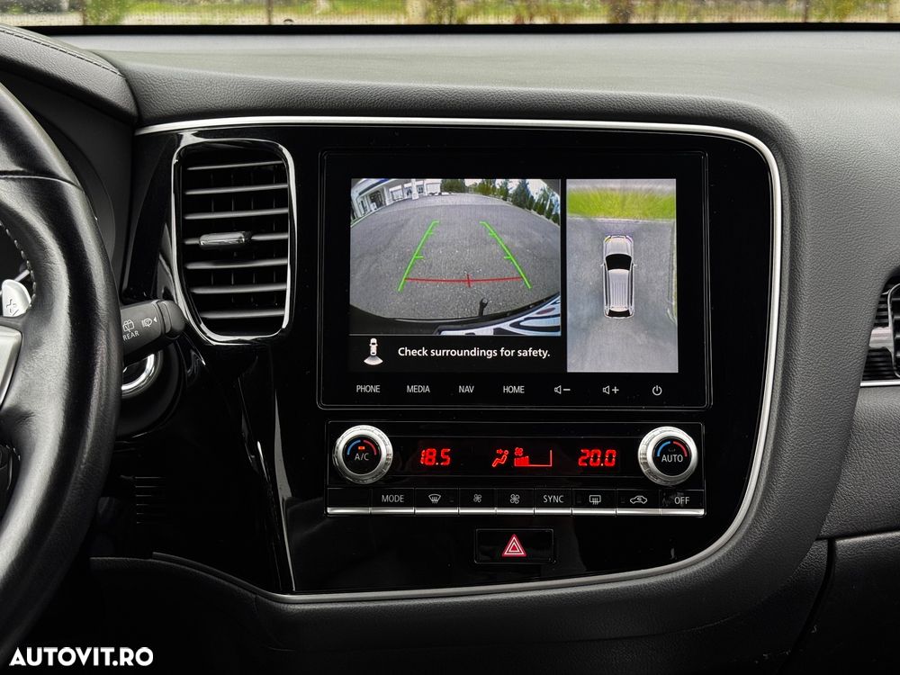 Mitsubishi Outlander - 20