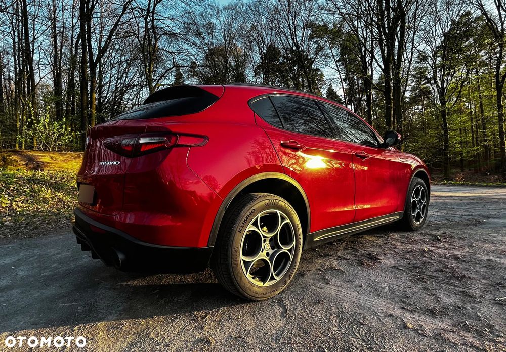 Alfa Romeo Stelvio 2.0 Turbo 16V AT8-Q4 Sprint - 11
