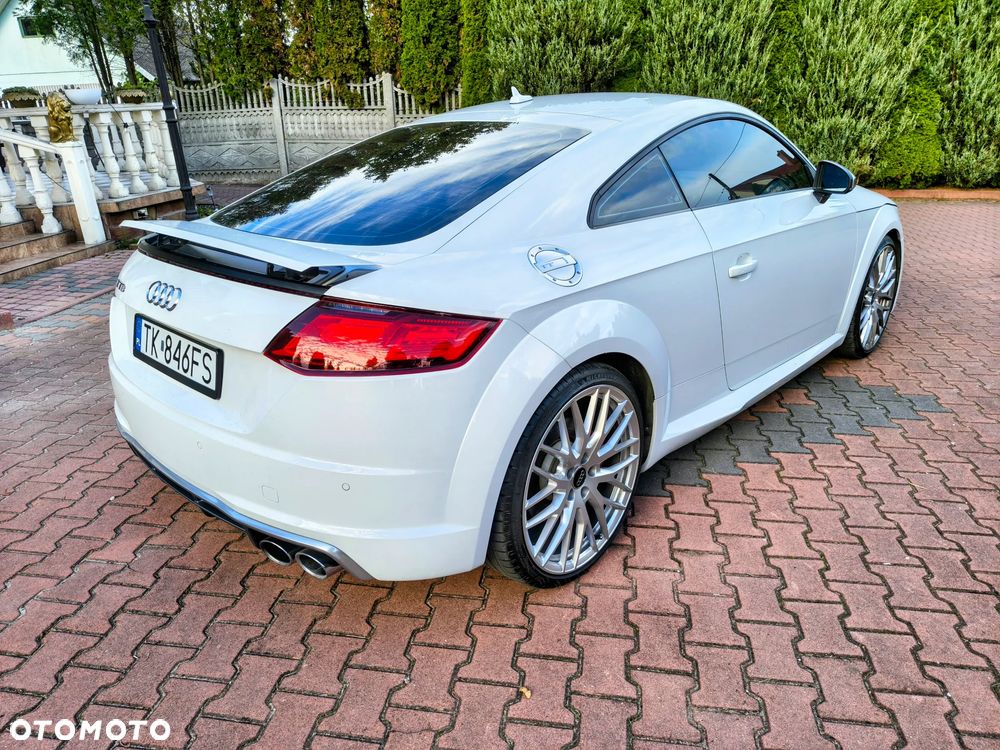 Audi TT S Coupé - 4