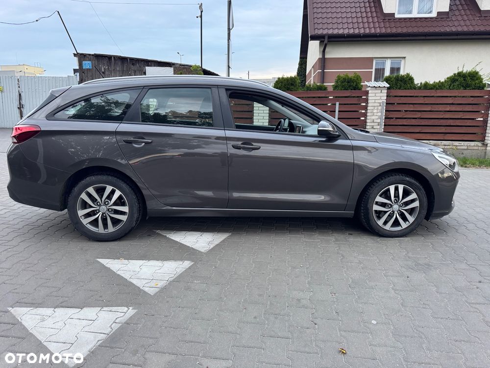 Hyundai i30 1.6 CRDI Passion Plus - 9