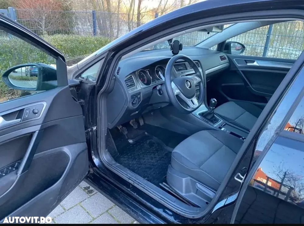 Volkswagen Golf 1.6 TDI BMT Comfortline - 8