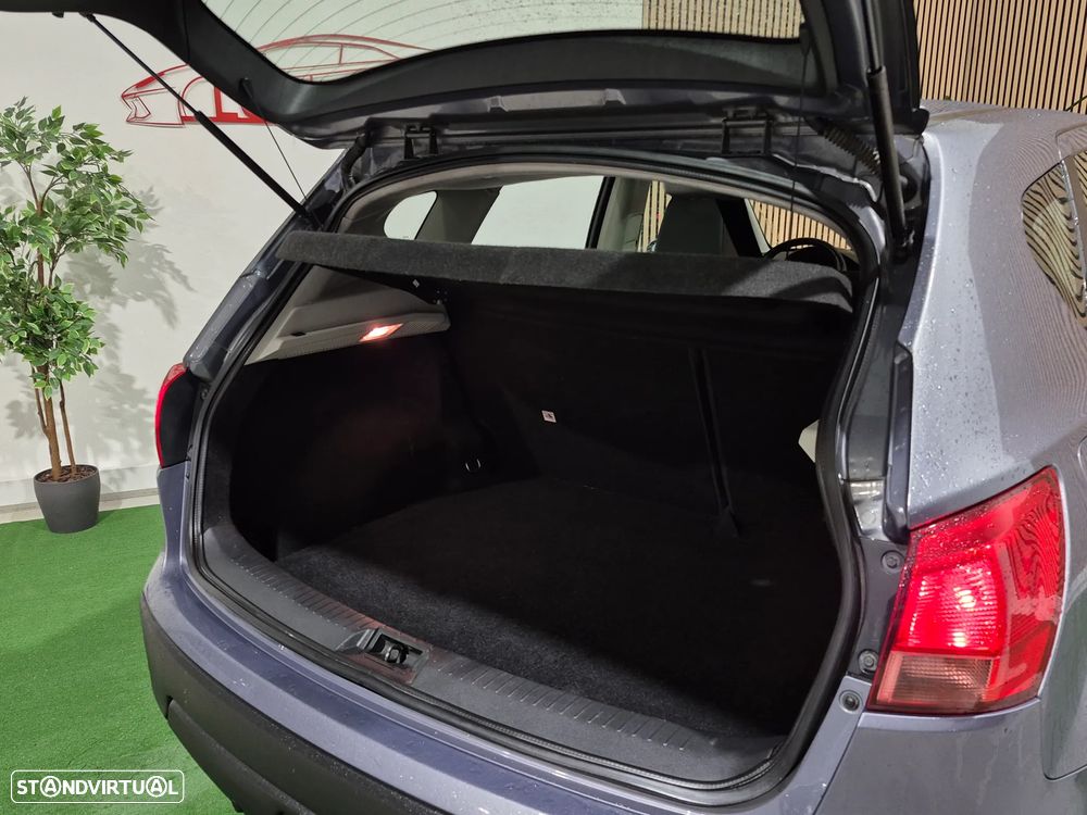 Nissan Qashqai 1.5 dCi Tekna Premium Pele Preta 17 - 30